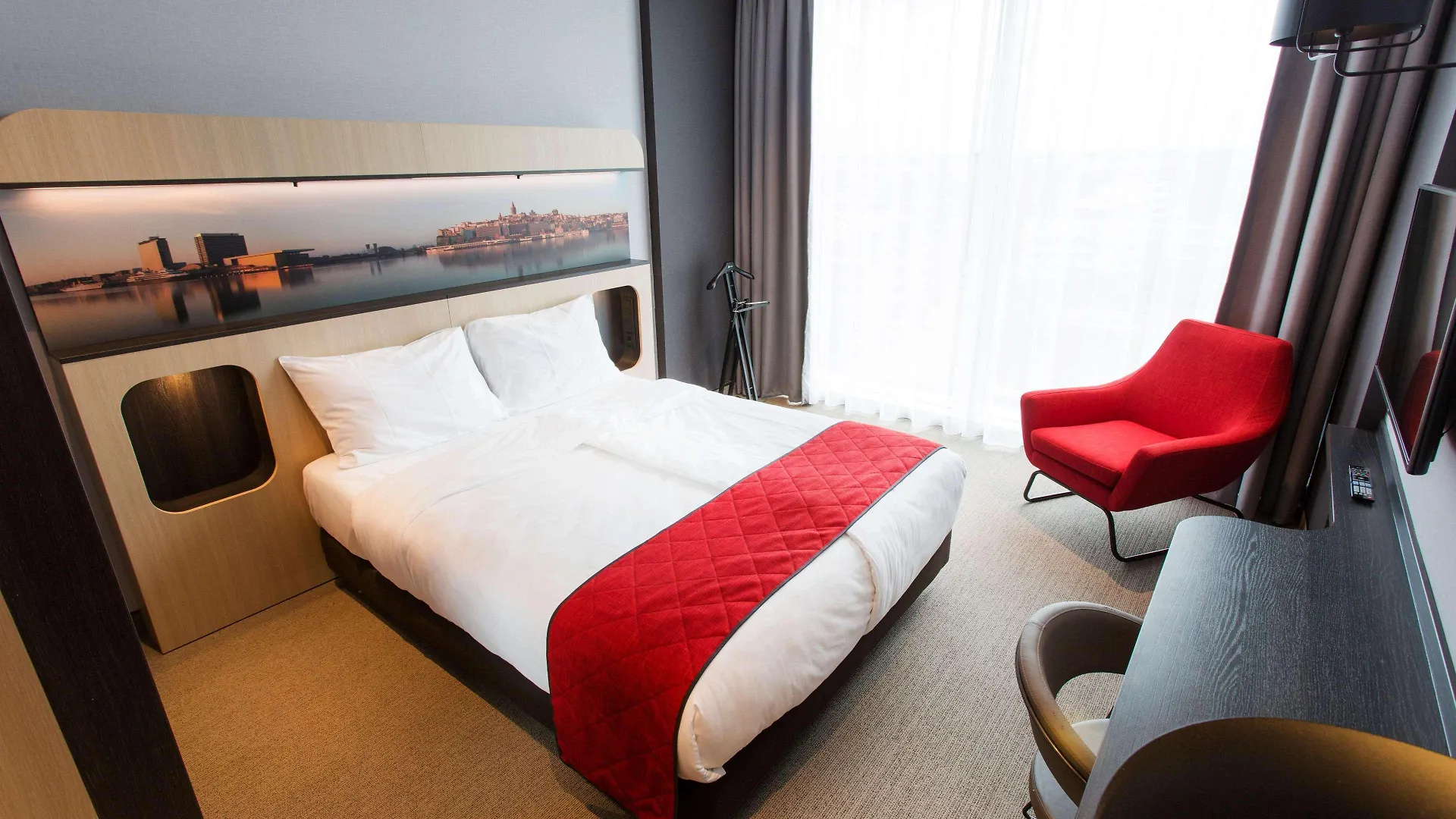 Corendon Amsterdam New-West, A Tribute Portfolio Hotel 4*,  Нидерланды