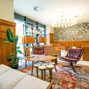 4* Otel The Collector