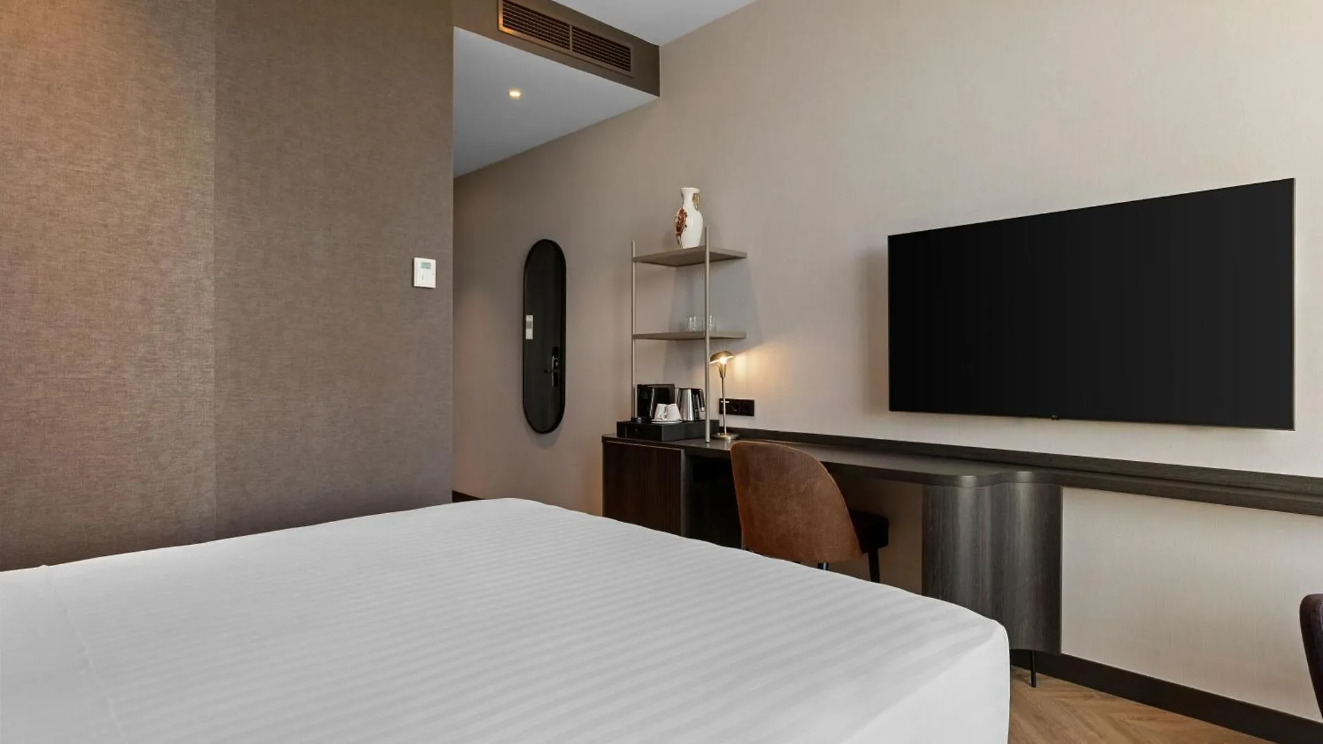 Corendon Amsterdam New-West, A Tribute Portfolio Hotel 4*,